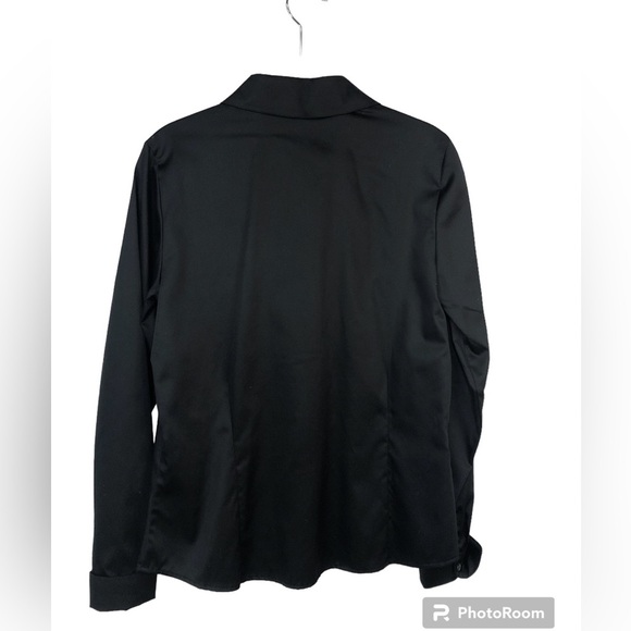 ColdWater Creek Women’s Blouse Classic Black Fitted Shirt Tail Hem French Cuff - Picture 2 of 8
